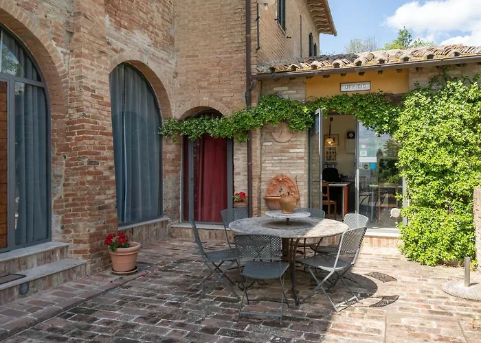 منزل ريفي Il Palazzetto سيينا
